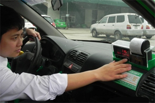 Tại sao nên lắp máy in hóa đơn taxi?